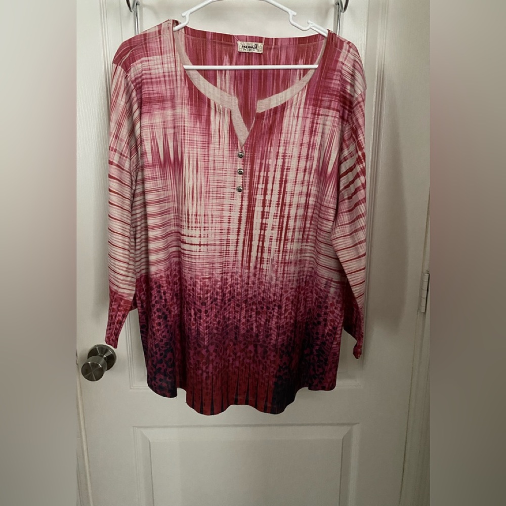 3/4 sleeve lady’s shirt